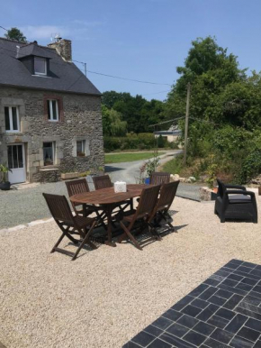 Charmant gîte entre vallée de la Rance et côte d'Emeraude